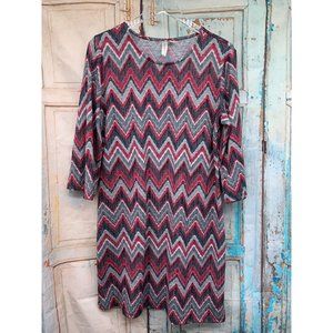 Tacera Dress Woman LG Red Gray and Black Zig Zag Print